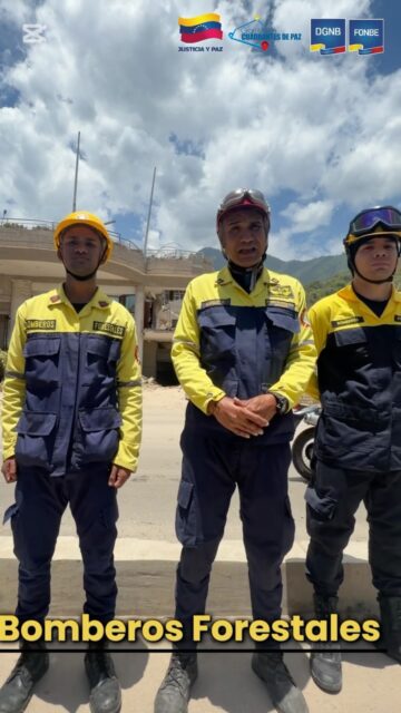 ¡EN PRIMERA LÍNEA DONDE LA PATRIA MÁS LO NECESITA! 🌲🔥
Tras el doblete sísmico y las afectaciones sufridas en La Guaira, nuestros Bomberos Forestales dijeron presente desde el día cero, desplegando su fuerza y capacidad técnica en las labores de rescate y evaluación de riesgo.
Bajo los lineamientos de la Dirección General Nacional de Bomberos (DGNB), ratificamos que la valentía de nuestro cuerpo bomberil no conoce límites cuando se trata de servir a la nación. 🌱✨
¡La esperanza renace con hechos y trabajo incansable!
#VenezuelaRenacePorBomberos #BomberosForestales #LaGuaira #DGNB